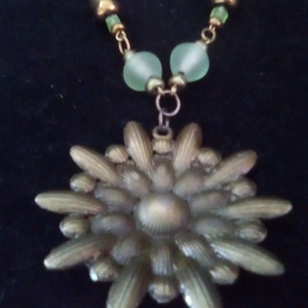 Vintage Style Green Starburst Pendant Beaded Necklace Antique Bronze Boho